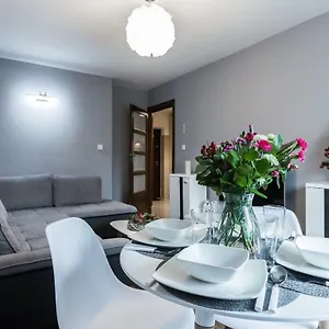apartament-swierkowy-potok.zakopanehotels.org/