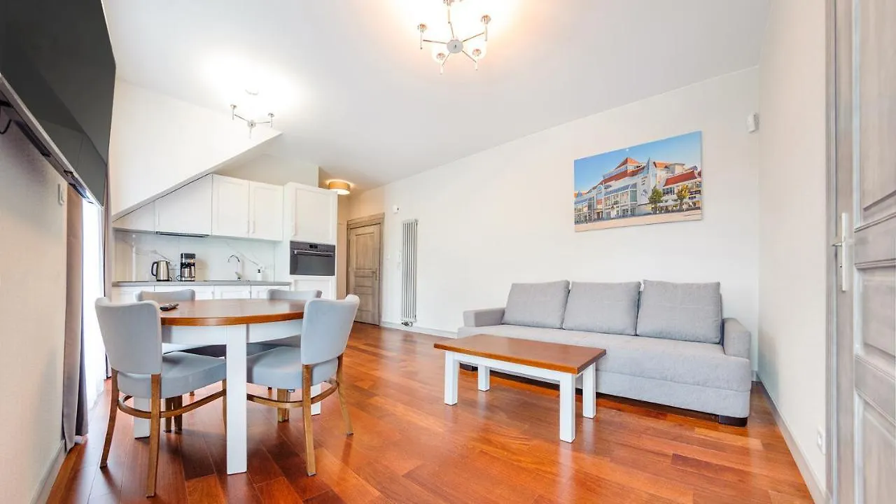 Apartamenty Sopockie Blonie Сопот Апартаменты